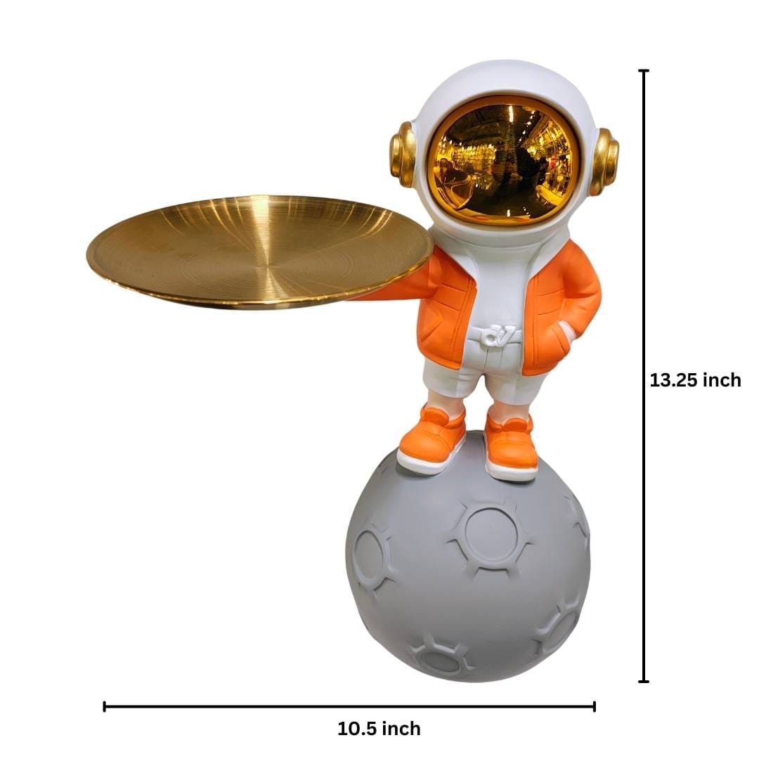 Astronaut Kid with Plate Showpiece Dimensions
