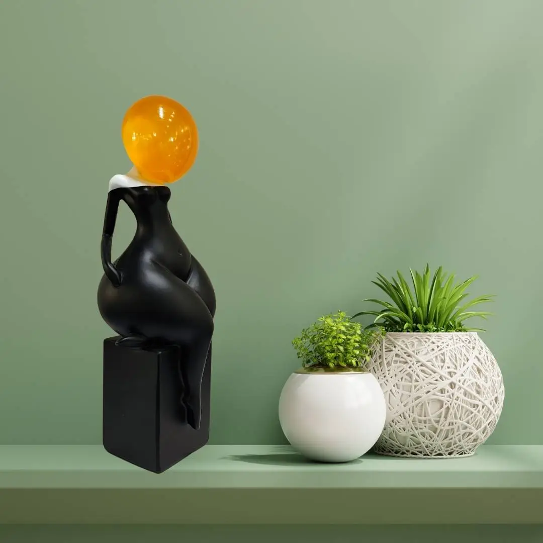 Hips Don't Lie in Side Pose