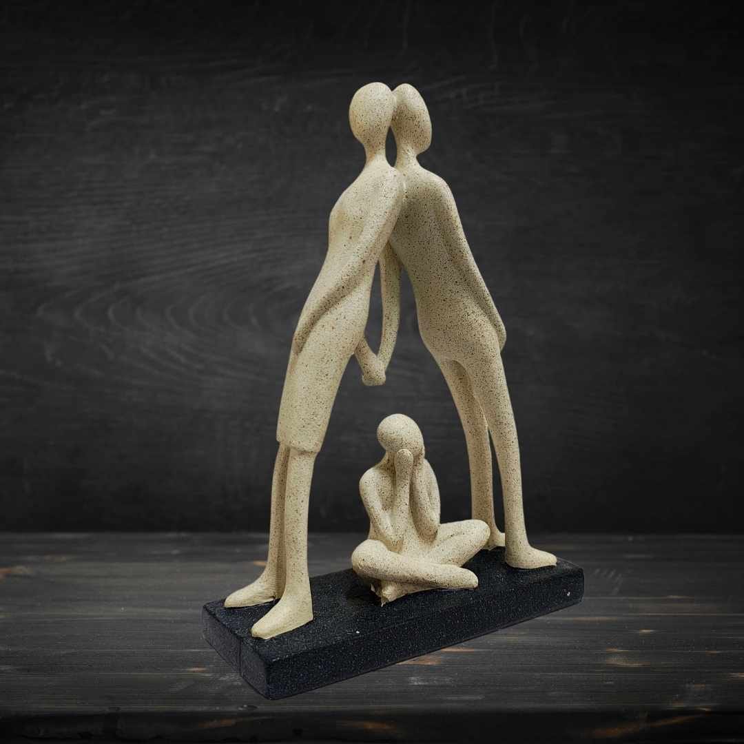 Parents and Child Showpiece