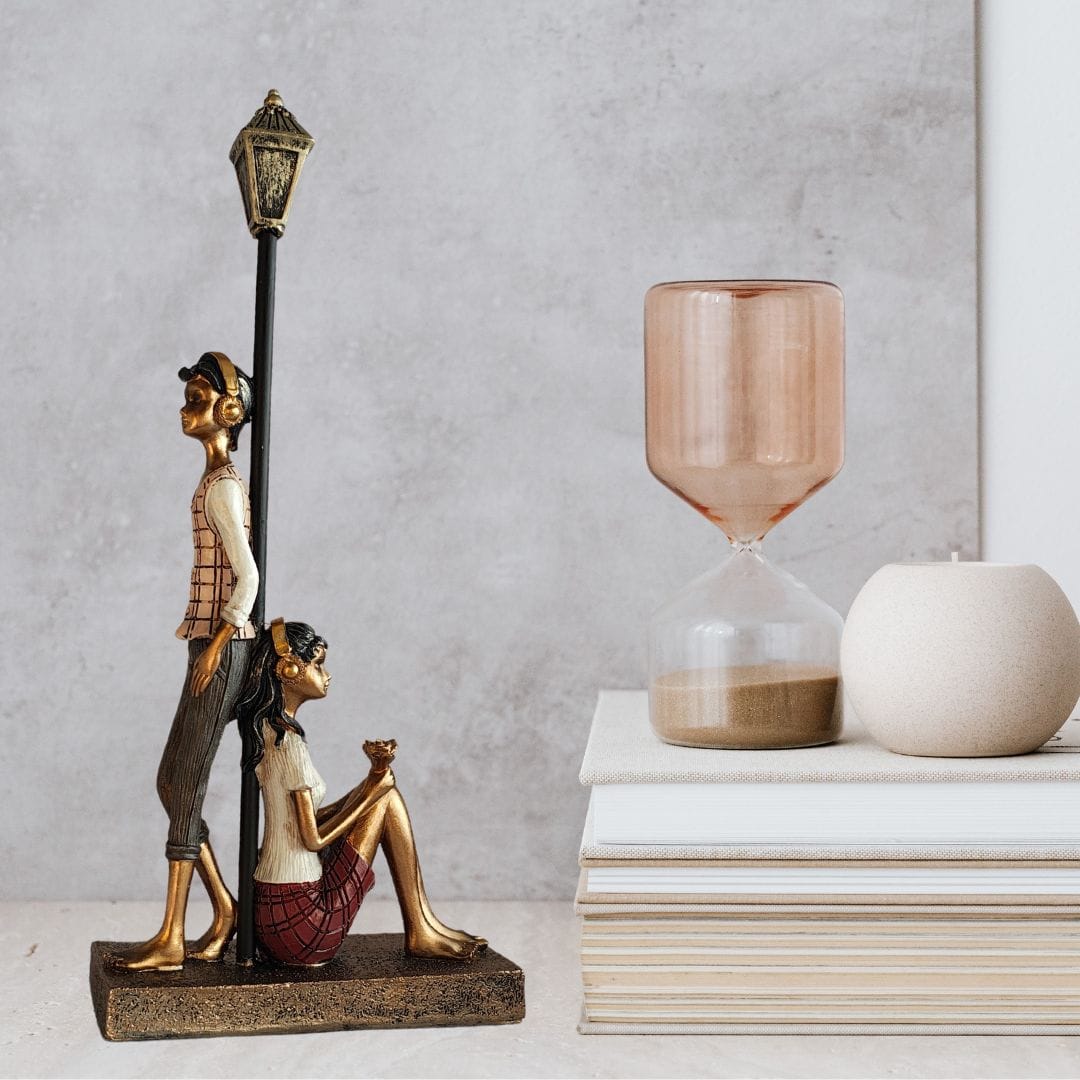 Couple Under Lamp Post Artifact