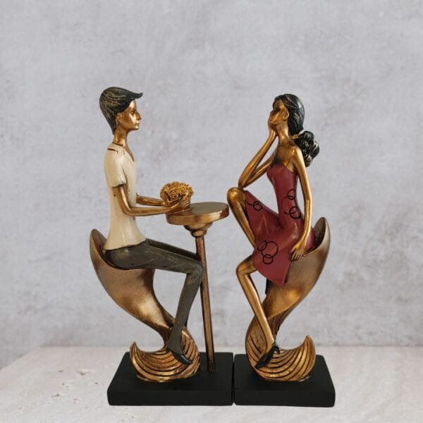 Couple in a Cafe